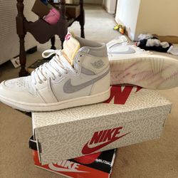 Jordan AJ 1 Retro High OG V3 size 9