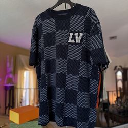 Lv Shirt Size Large 