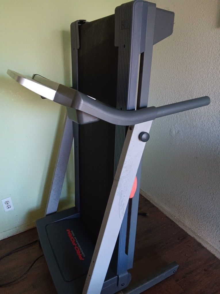 Treadmill 