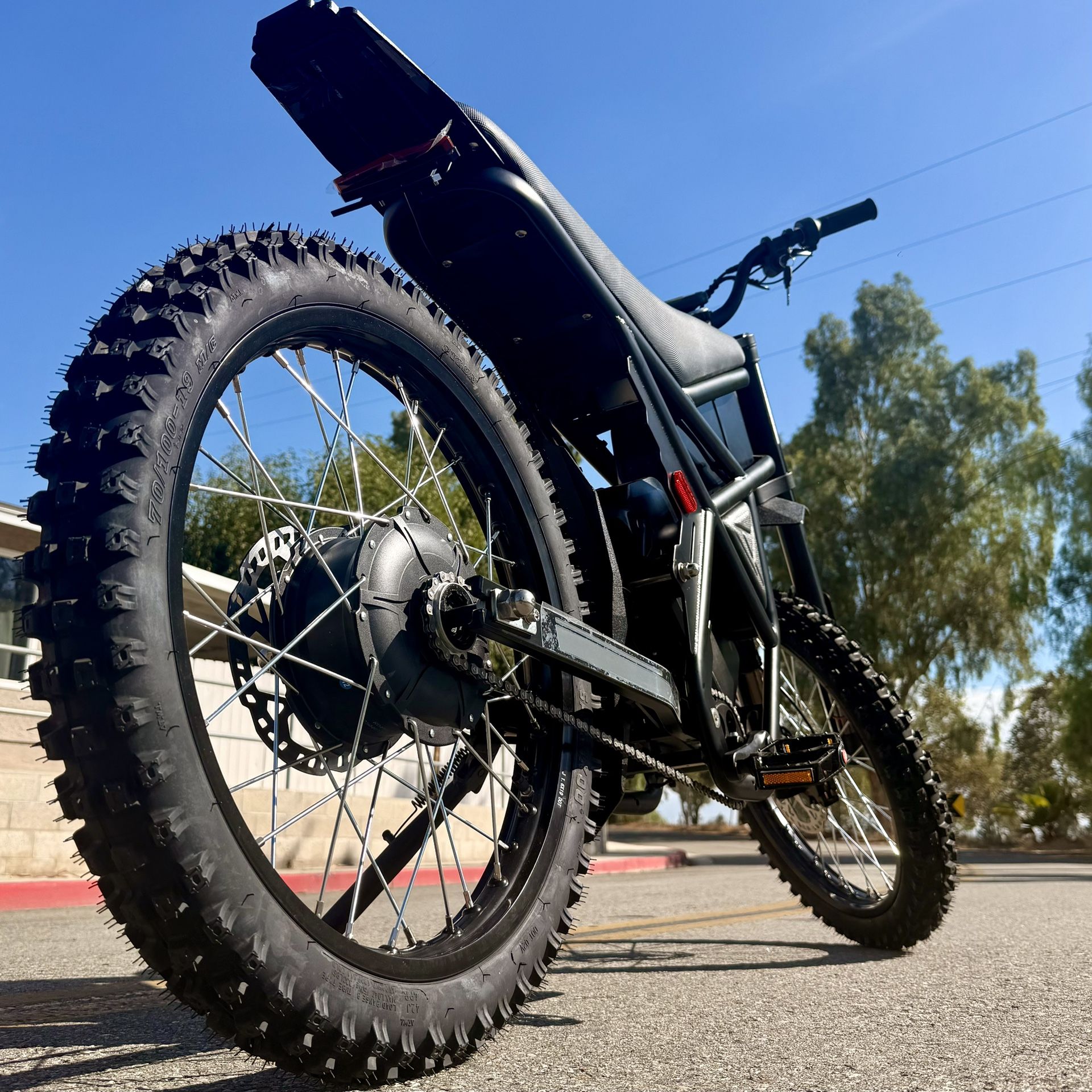 GT73 ELECTRIC OFF-ROAD BIKE β 2400W POWER