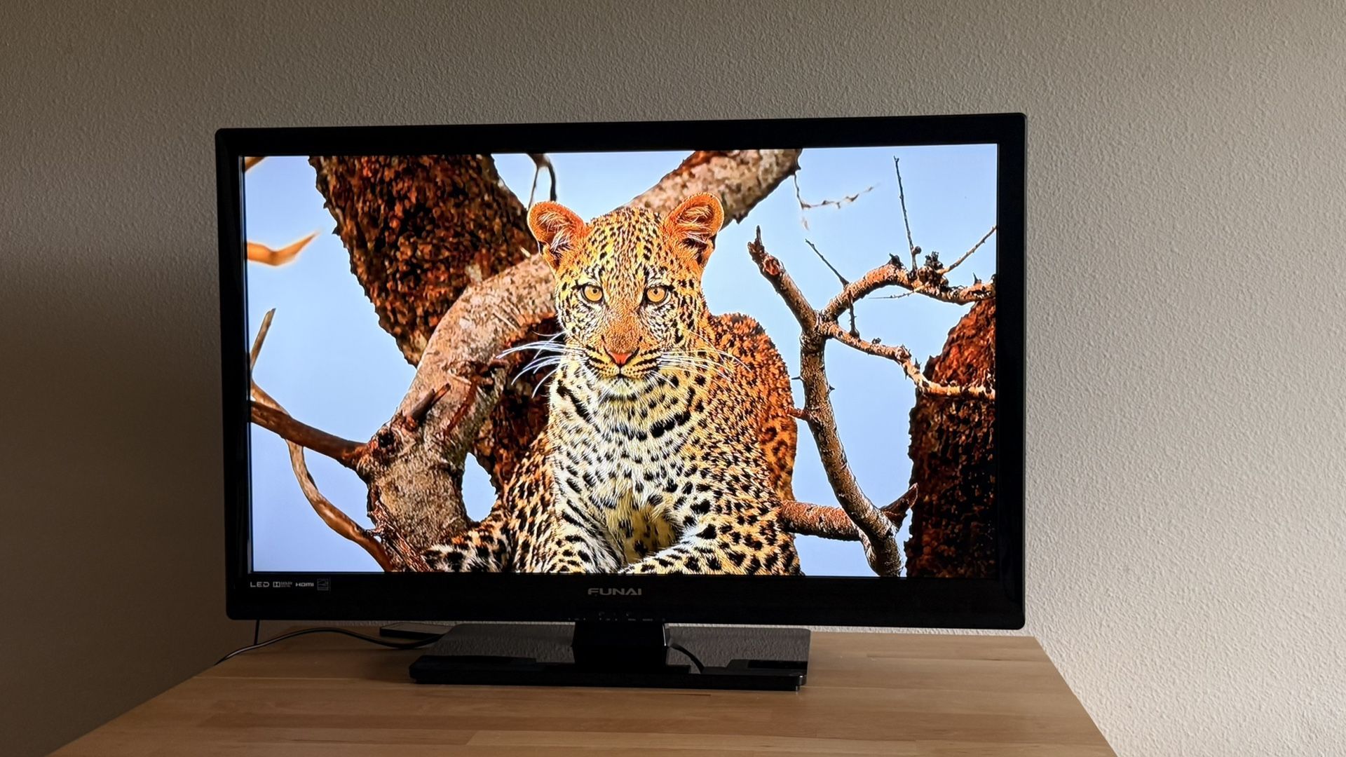 FUNAI LF320FX4F 32”