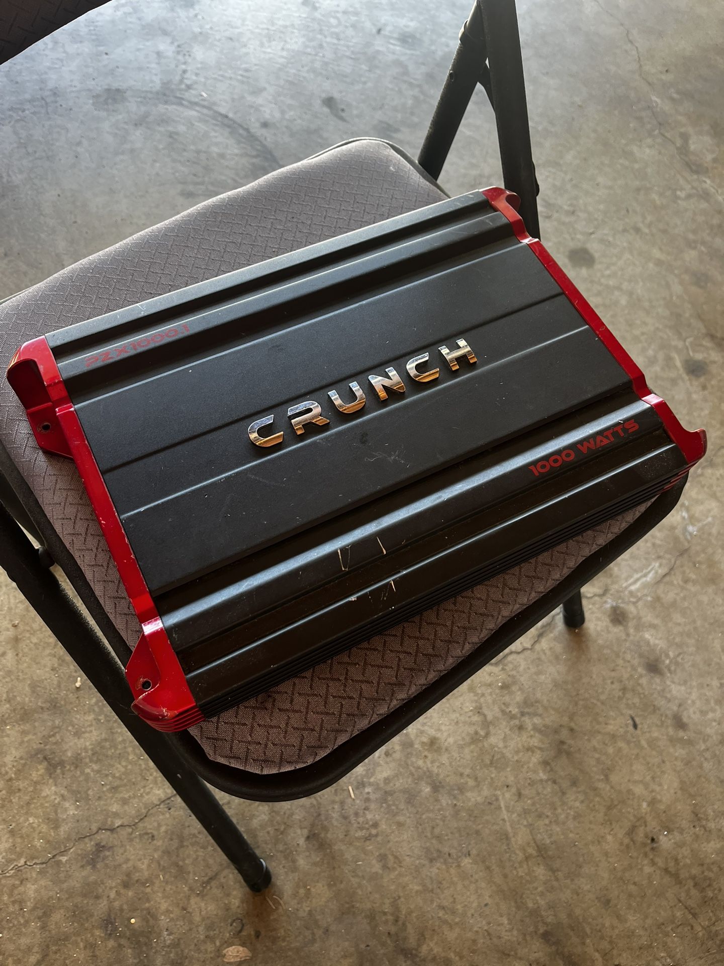 CRUNCH Amplifier
