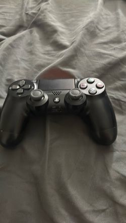 PS4 controller