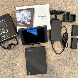 DJI CrystalSky 7.85" Ultra-Bright Monitor | 2000 cd/M² LCD Screen