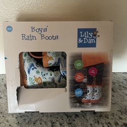 Lilly & Dan 9/10 boys rain boots orange