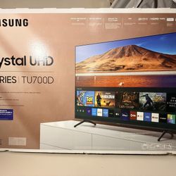 🔥 Samsung 65" Crystal UHD 7 Series | TU700D 🔥