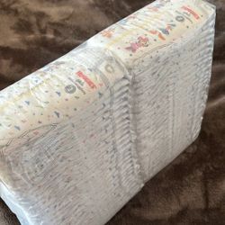 Huggies Pampers 