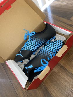 Puma Soccer Cleats US 5 1/2