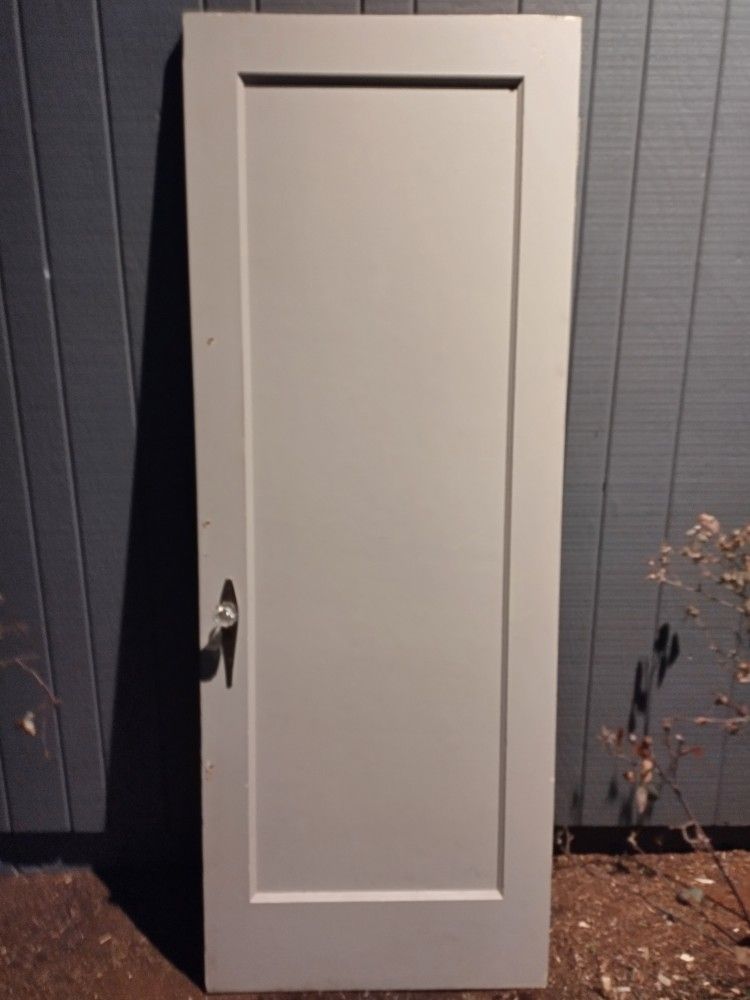 7 Solid Wood Antique Old Farmhouse Doors With Antique Matching Glass Door Knobs And Hardware