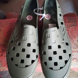 Van's Trek Shoes , Unisex Size 12