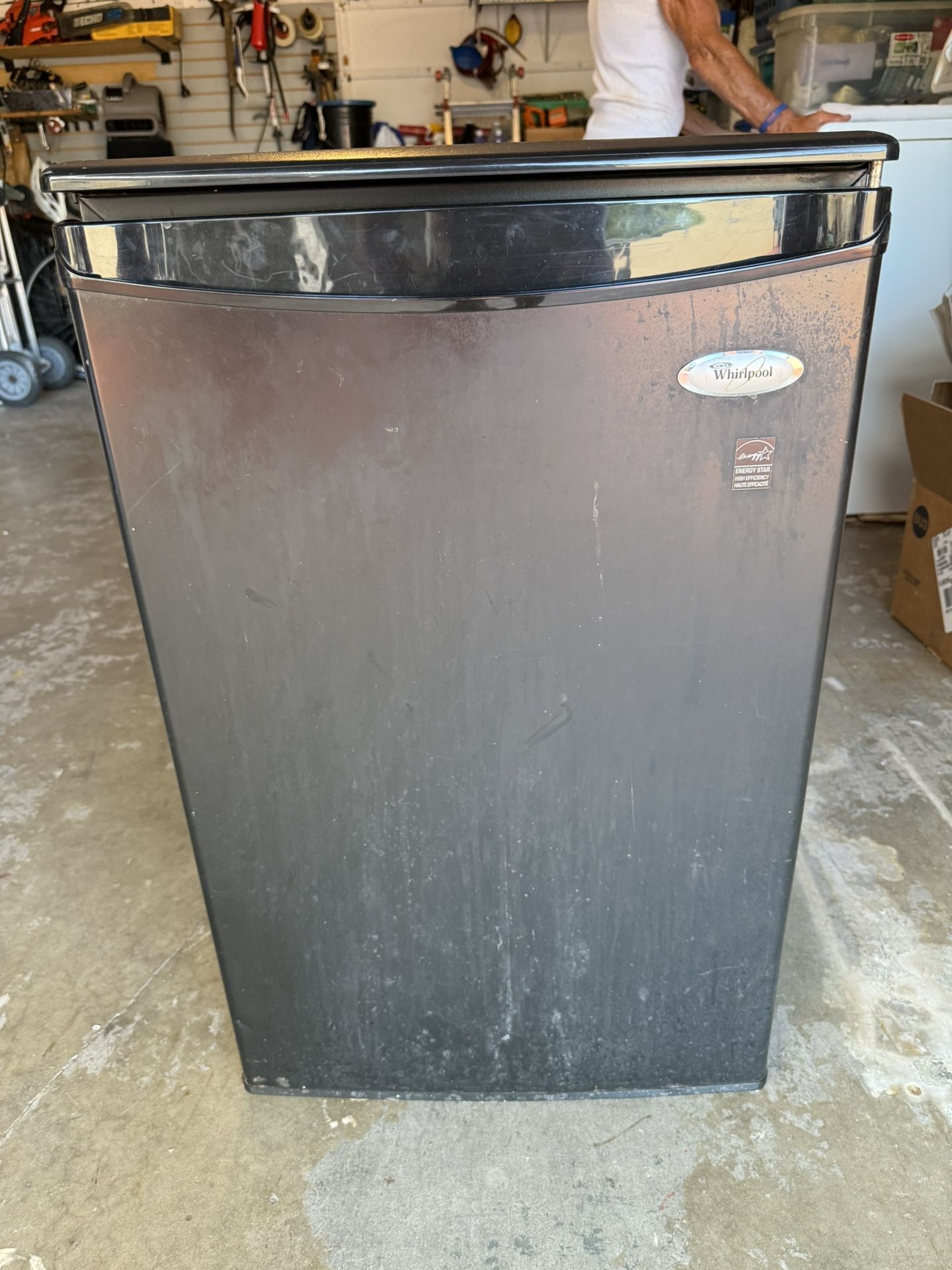 whirlpool mini fridge