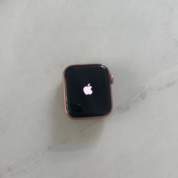 Apple Watch 4 Series Rose Gold