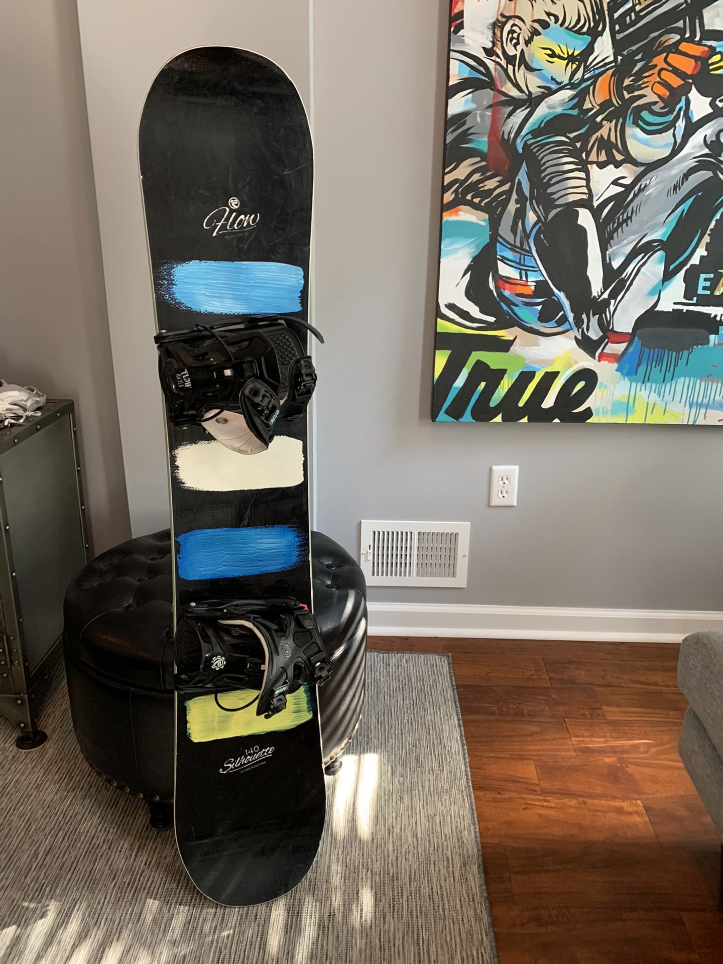 140cm Flow Snowboard With Bindings And liquid Boot Size 6