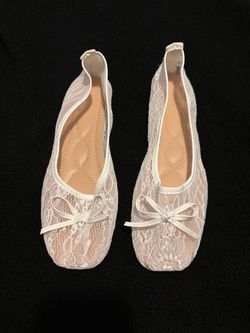 White Lace Ballet Flats with Bow