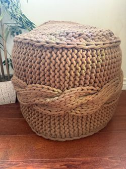 Pottery Barn Colossal Handknit Pouf Seat  ~ Taupe Brown