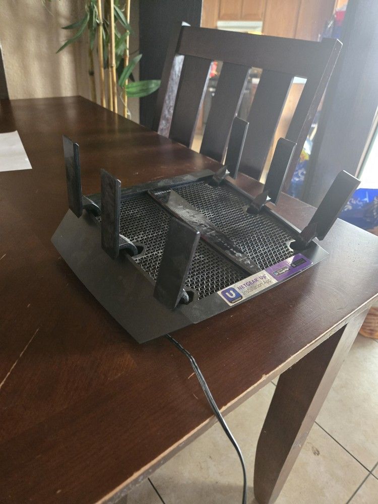 NETGEAR R7900P-100NAS Nighthawk X6 AC3000 Dual Band Smart WiFi Router, Gigabit Ethernet, Compatible with Amazon Echo/Alexa