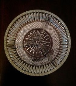 VINTAGE ROUND CLEAR GLASS DIVIDED SERVING APPETIZER SERVING RELISH PLATE