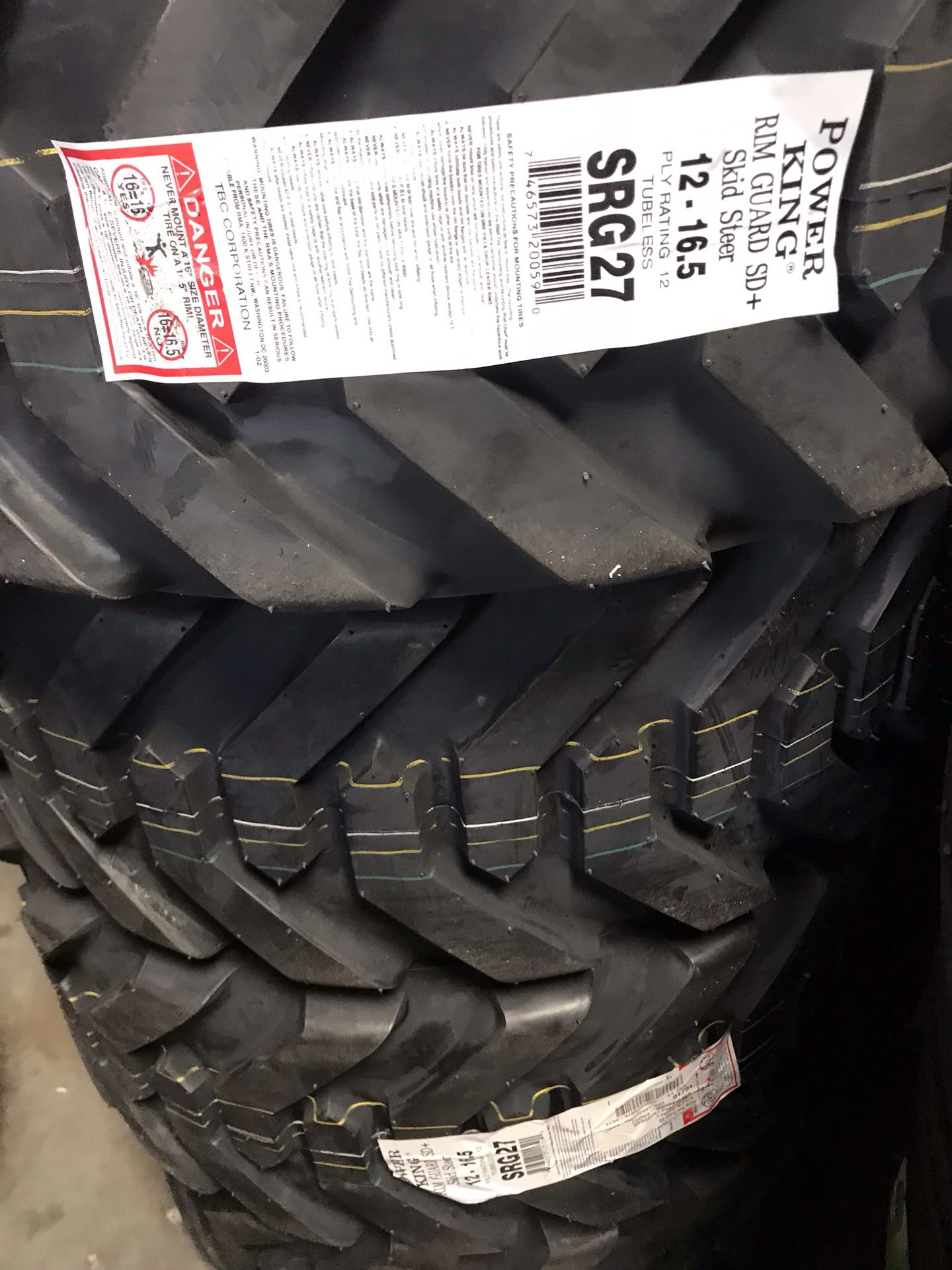 4x Steer skid tire 12-16.5 12 ply $520 cash no lowball