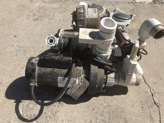 Jacuzzi, motors all ,and two speakers, 40$