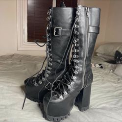Dollskill Boots 