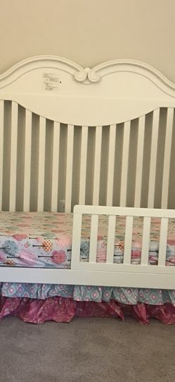 baby crib