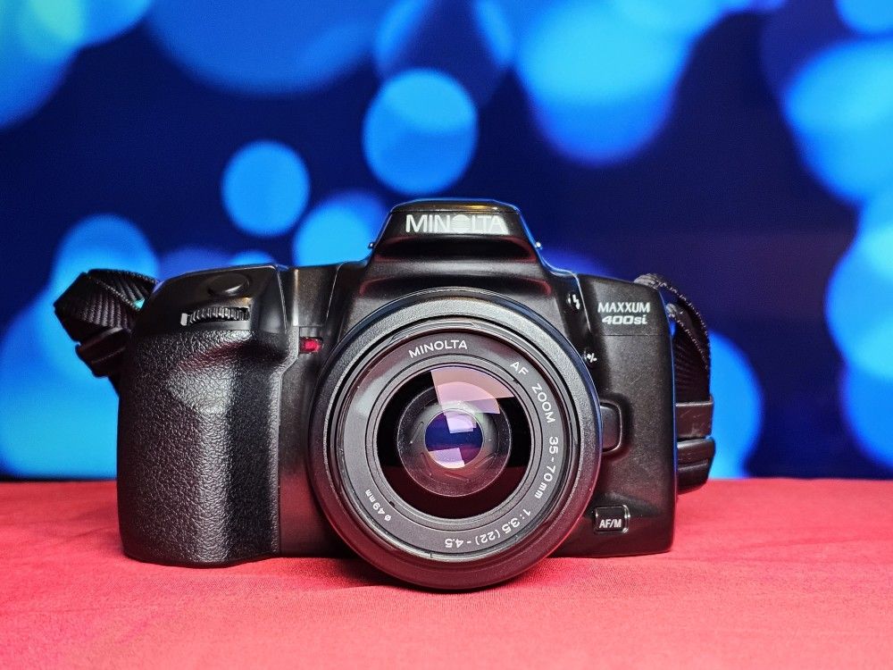 Minolta Maxxum 400SI /35-70mm 3.5-4.5 35mm Film Camera