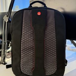 Manfrotto Veloce V Camera Backpack - Fits DSLR & 15" Laptop