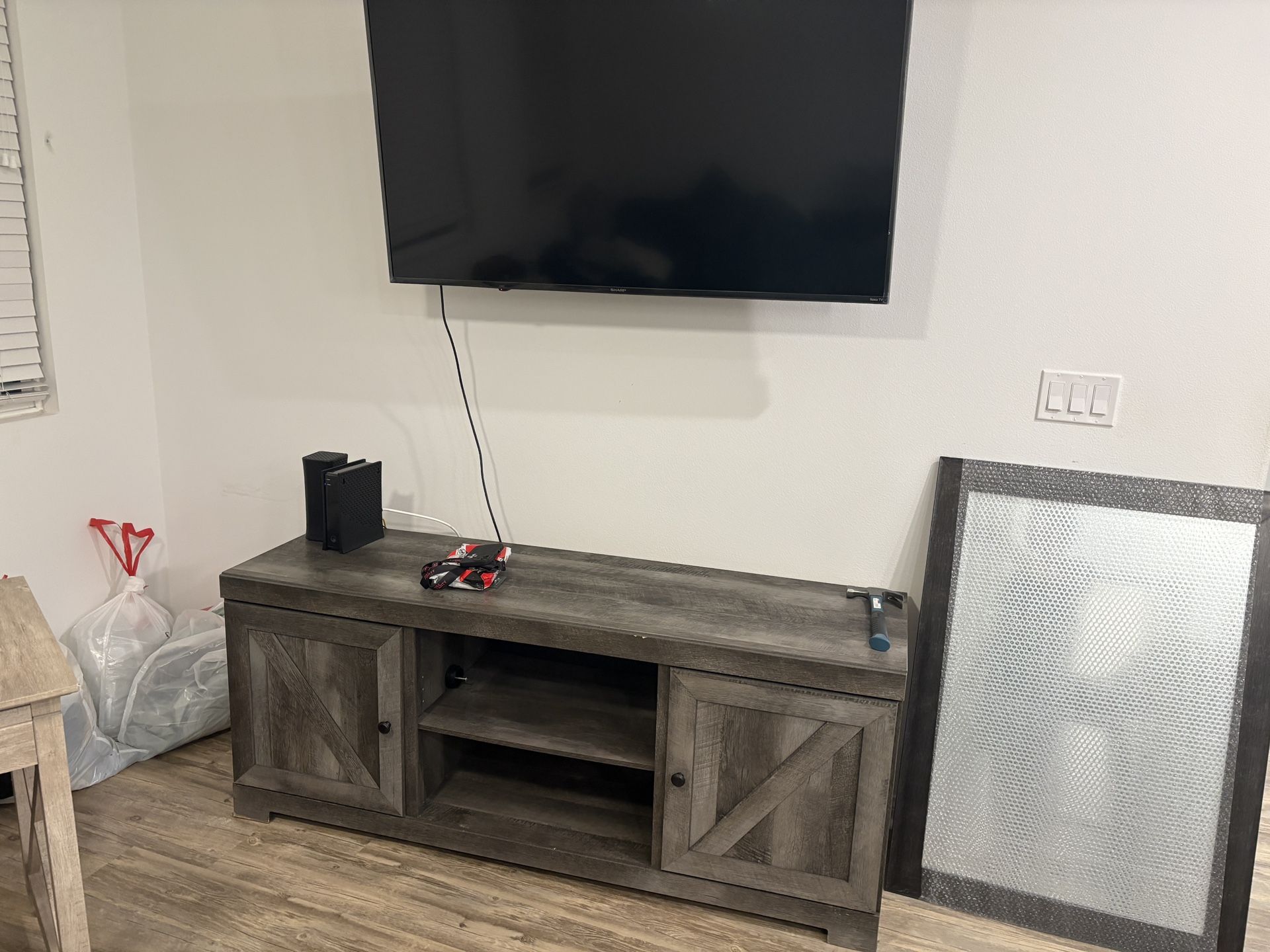 Tv Stand 
