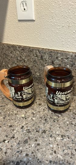 Vintage Yosemite glass mugs