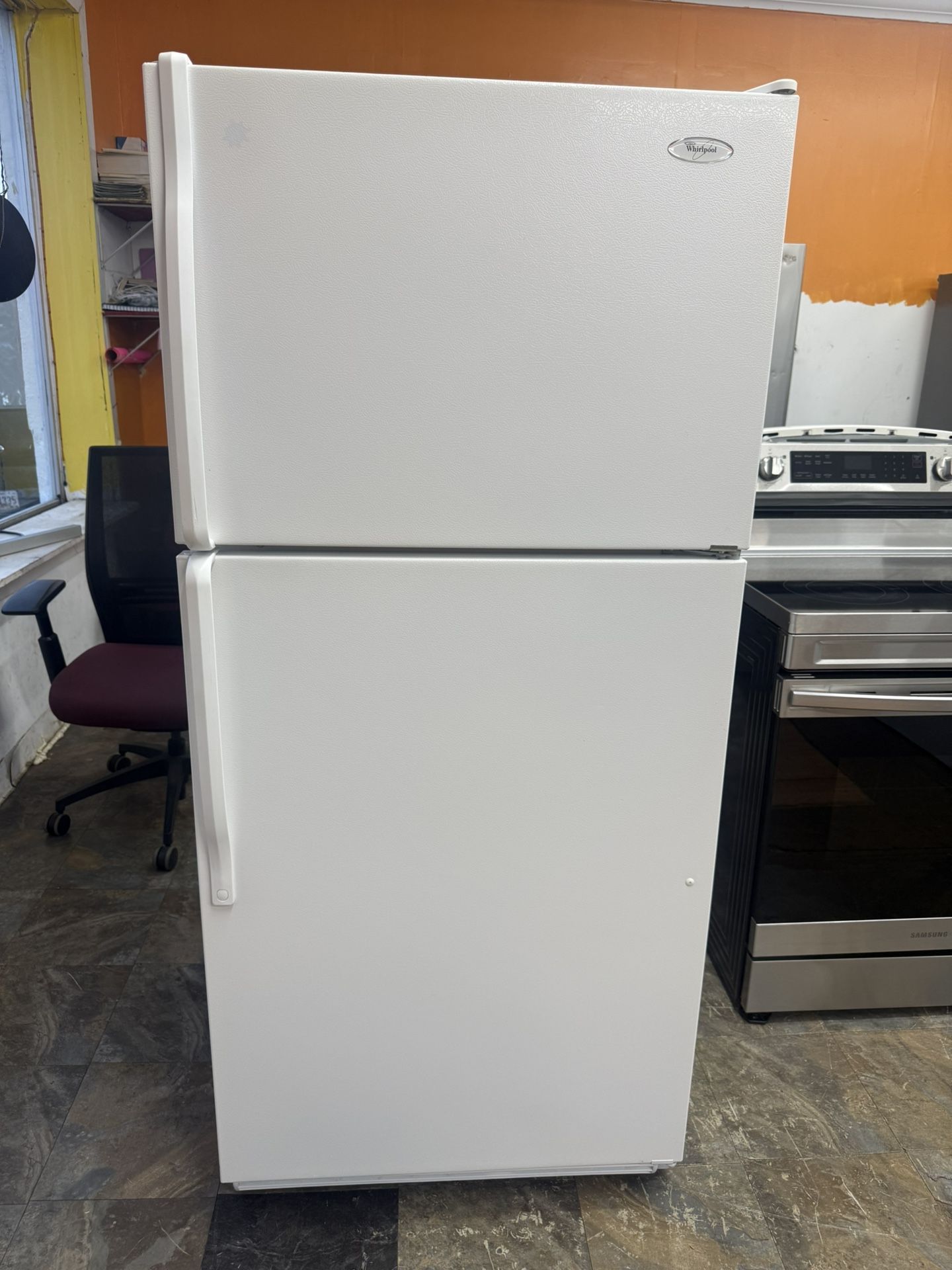 Whirpool Refrigerator 30 Inch Ice Good