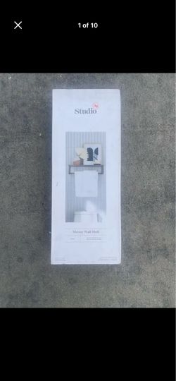 Studio 3B Mercer wall shelf