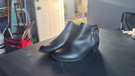 Boots for woman
