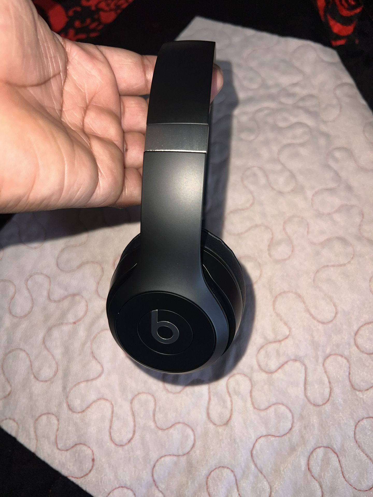 Beats Solo 4
