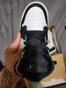 Jordan 1 Mids Size 10c