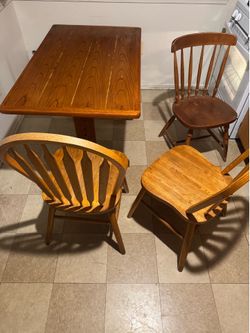 Kitchen Table & Chairs