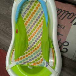 Fisher Price baby bath tub with infant sling