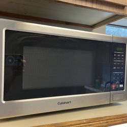 Microwave Oven, Only Used For One Month