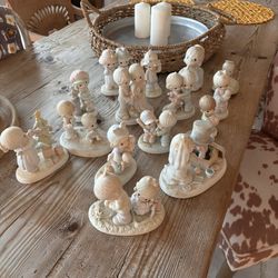 15 PRECIOUS MOMENTS collectors (30 years)