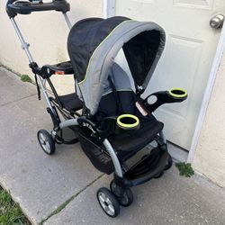 BABY TREND SIT N STAND DOUBKE STROLLER 