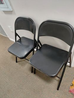 2 metal folding chairs $15 yes its still available 2601 Welsh Rd