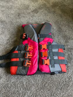 Adult X-small pink life vest