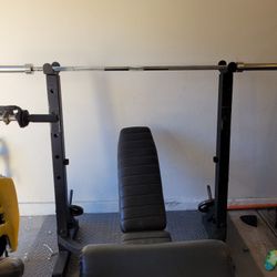 Weight Bench And Olympic Bench Press Set 5 10s 25s