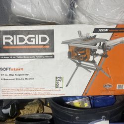 RIDGID 15 Amp 10 in. Table Saw with Folding Stand HARDLY USED LIKE NEW CONDITION!