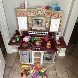 Step 2 kitchen As Is $68