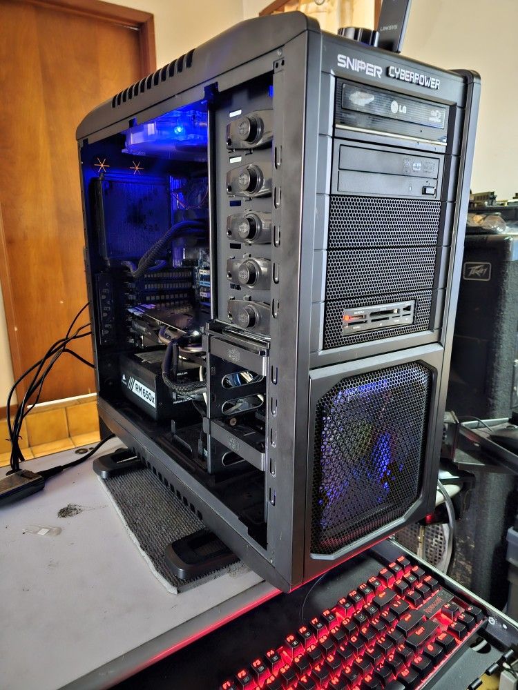 CYBERPOWER Gaming PC  Intel I7-3.40GHz-CPU 16GB Ram 1TB SSD GPU:  GTX 