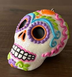 Dia de los muertos sugar Skull Ornament