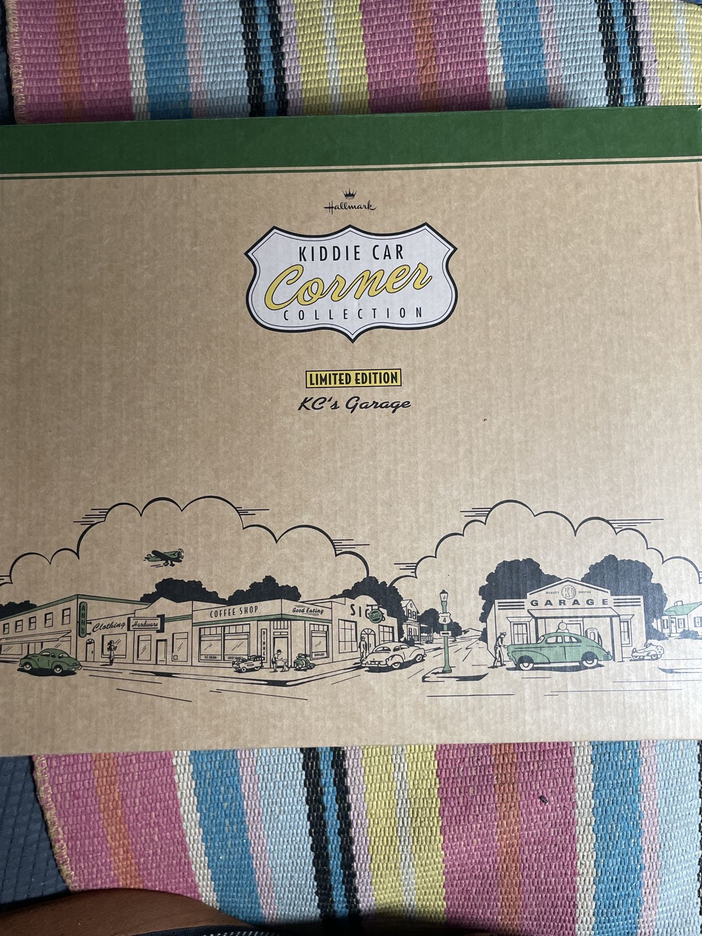 Hallmark Kiddie Car Classics KC’s Garage Display 1997 Limited Edition QHG3601