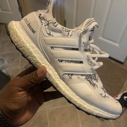 Adidas Ultra Boost (Disney)