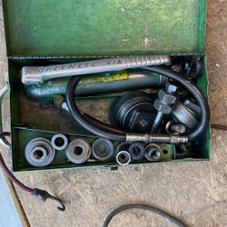 Hydraulic Knotch Out Set