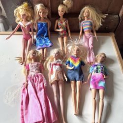 Vintage Barbie’s Bundle 